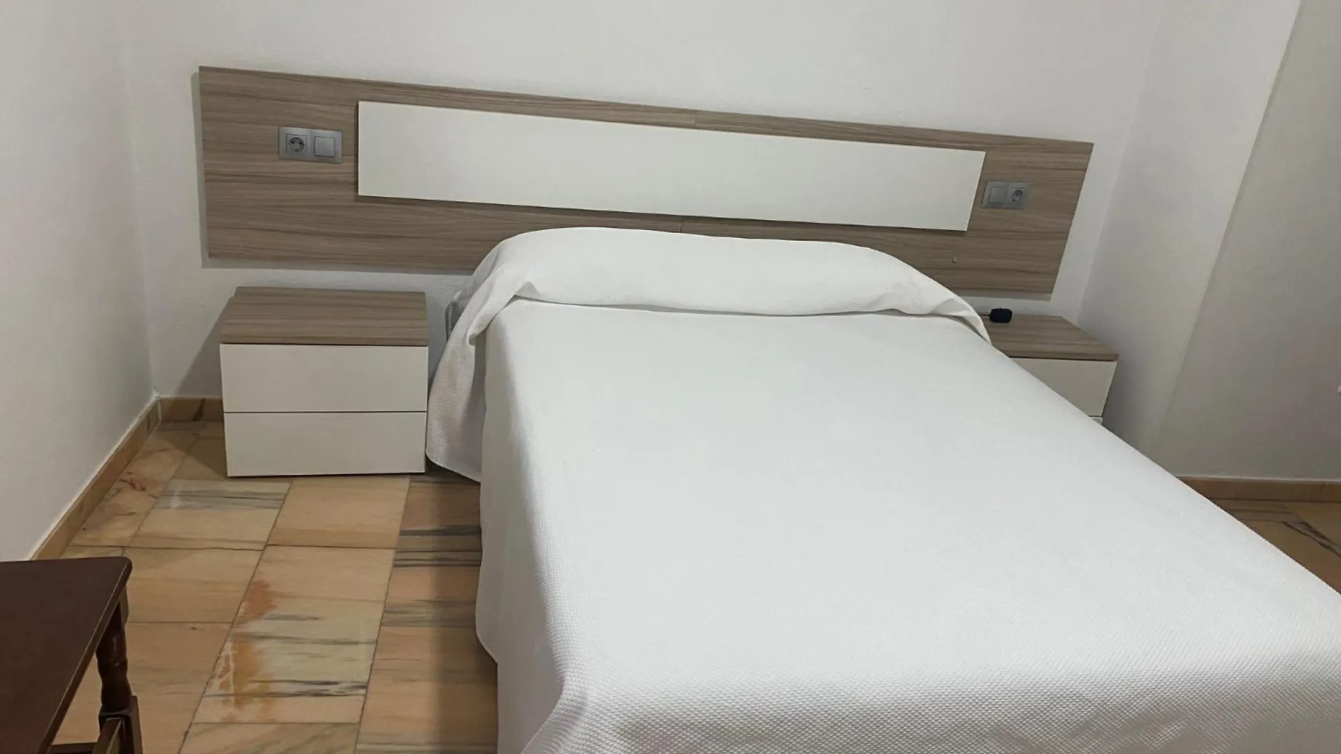 Hostal Restaurante La Nina Palos de la Frontera 2*,  Spagna