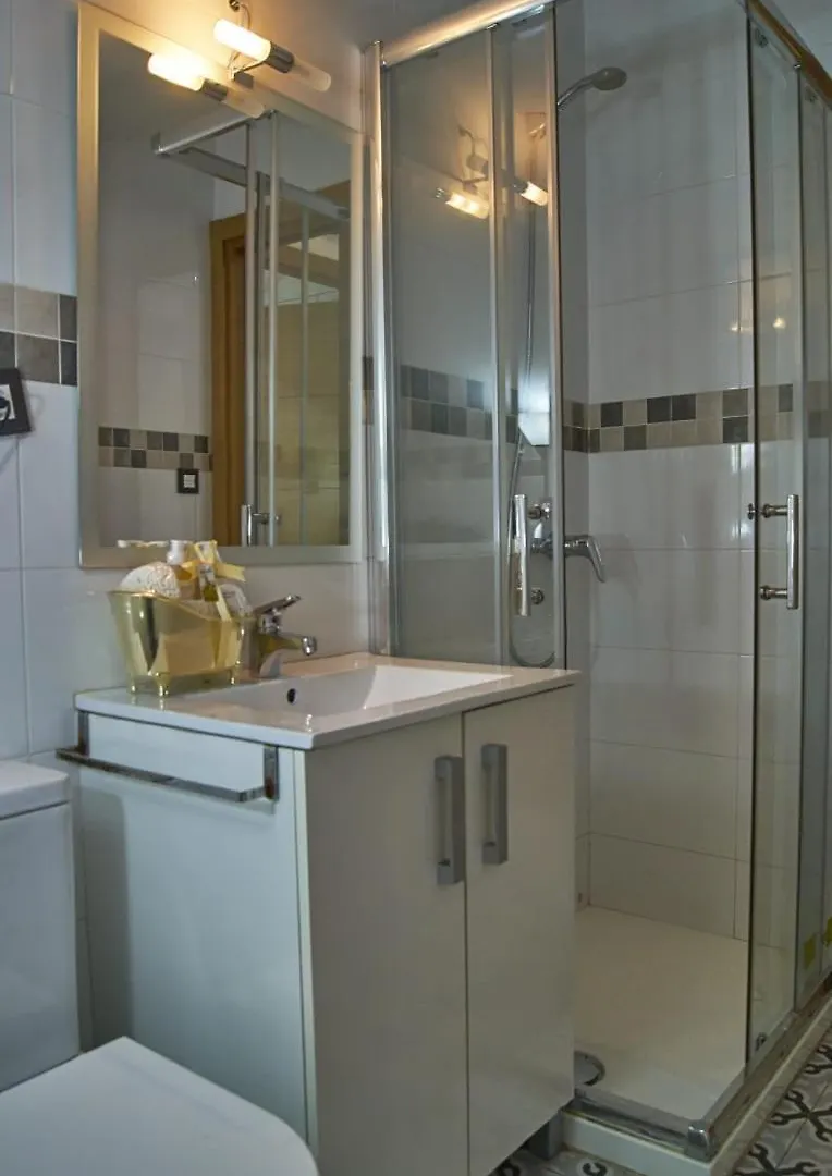 Hostal Restaurante La Nina Palos de la Frontera 2*,  Spagna